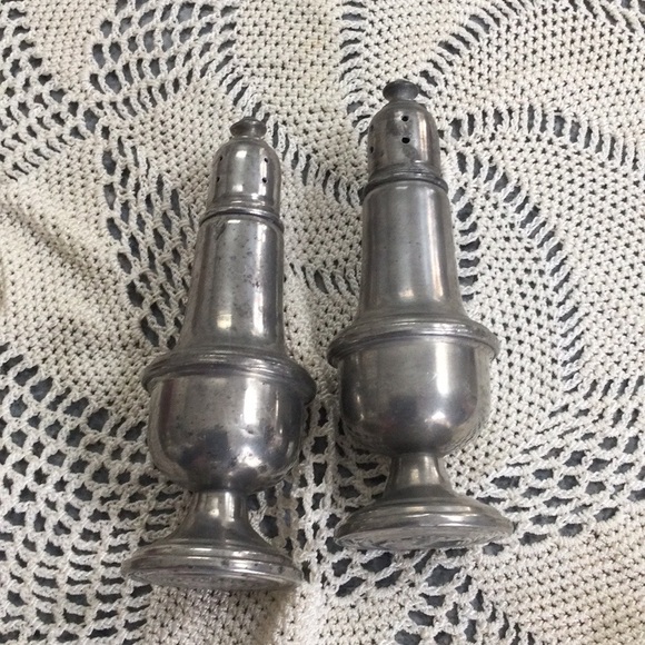 4 sets salt and pepper shakers. Acorns, pewter, ceramic and plastic mice - Picture 6 of 7